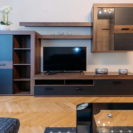 Apartment Tgm 11 *