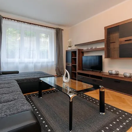 Tgm 11 Apartment